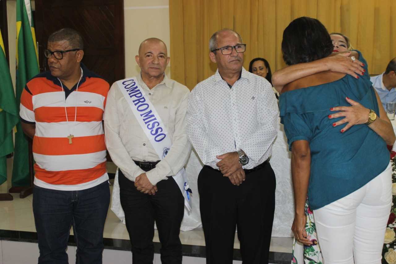 Diretores eleitos da Rede de Ensino tomam posse na Câmara de Vereadores